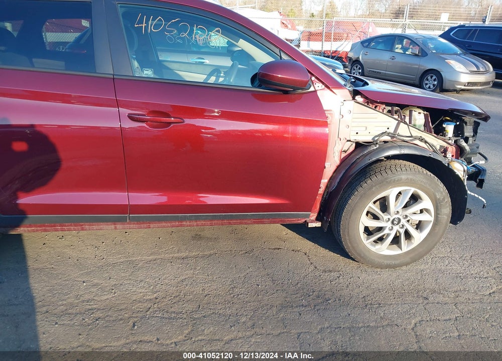 2017 HYUNDAI TUCSON SE VIN: KM8J3CA45HU495715