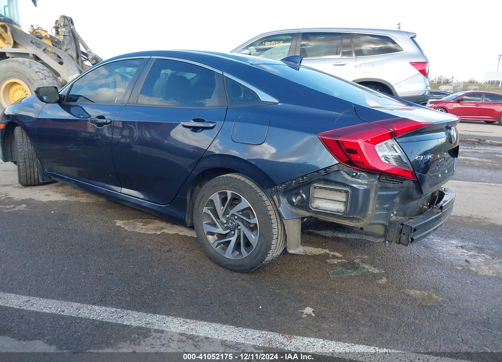 2017 HONDA CIVIC EX VIN: 19XFC2F72HE001557