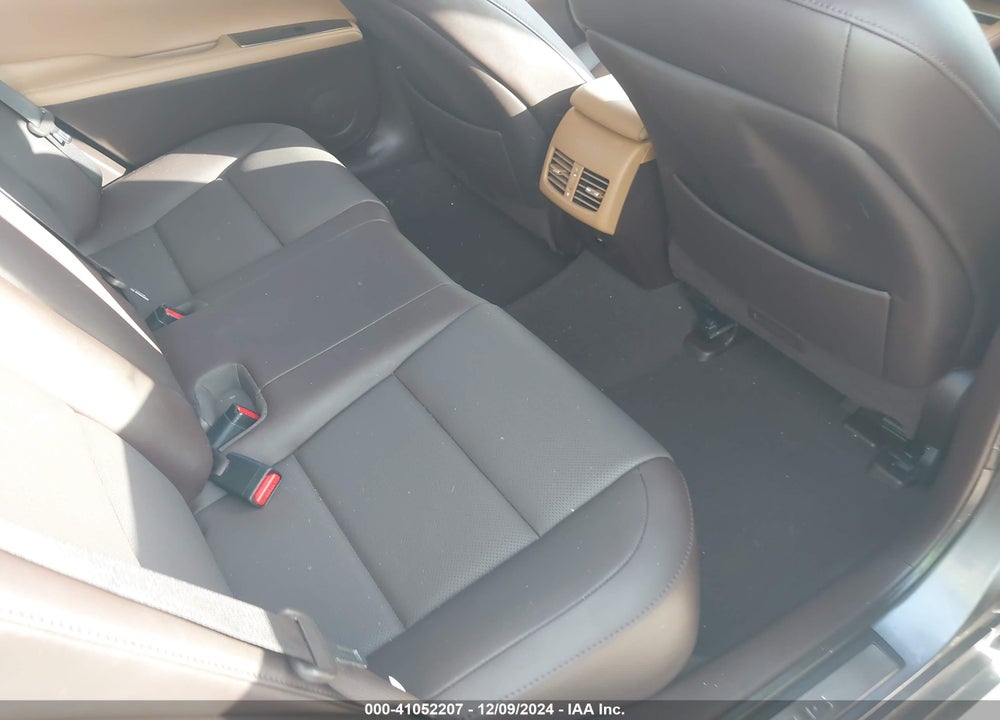 2018 LEXUS ES 350 VIN: 58ABK1GG1JU098496