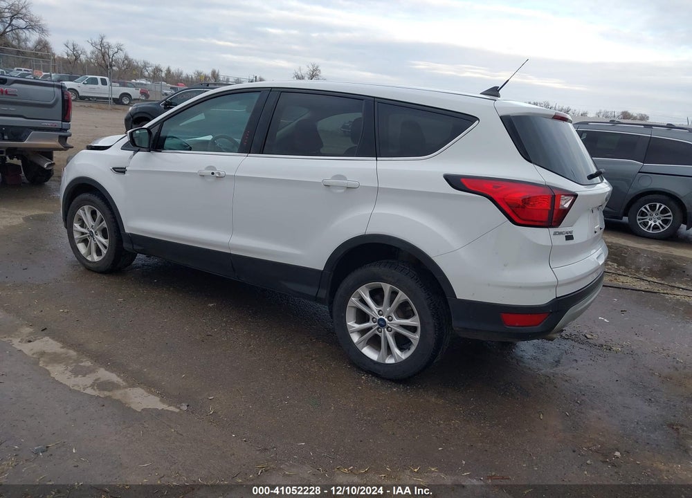 2019 FORD ESCAPE SE VIN: 1FMCU9G9XKUC08548