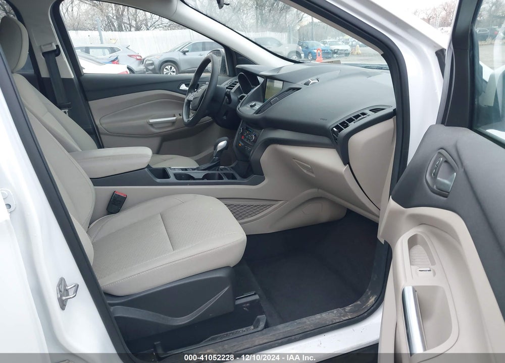 2019 FORD ESCAPE SE VIN: 1FMCU9G9XKUC08548
