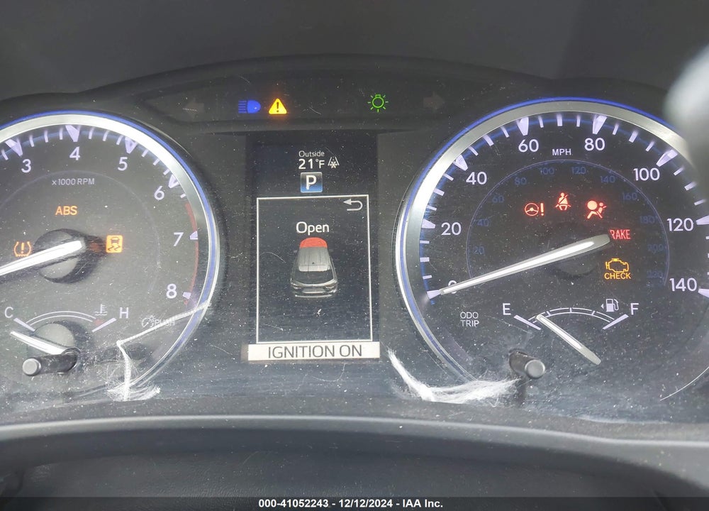 2014 TOYOTA HIGHLANDER XLE V6 VIN: 5TDJKRFH0ES008104