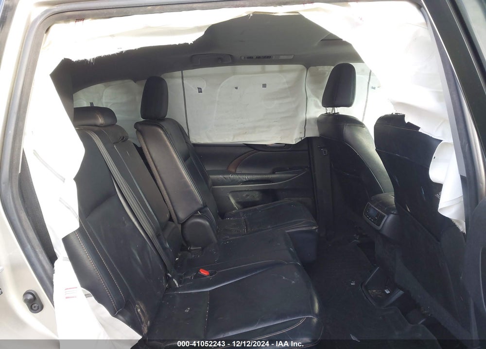 2014 TOYOTA HIGHLANDER XLE V6 VIN: 5TDJKRFH0ES008104