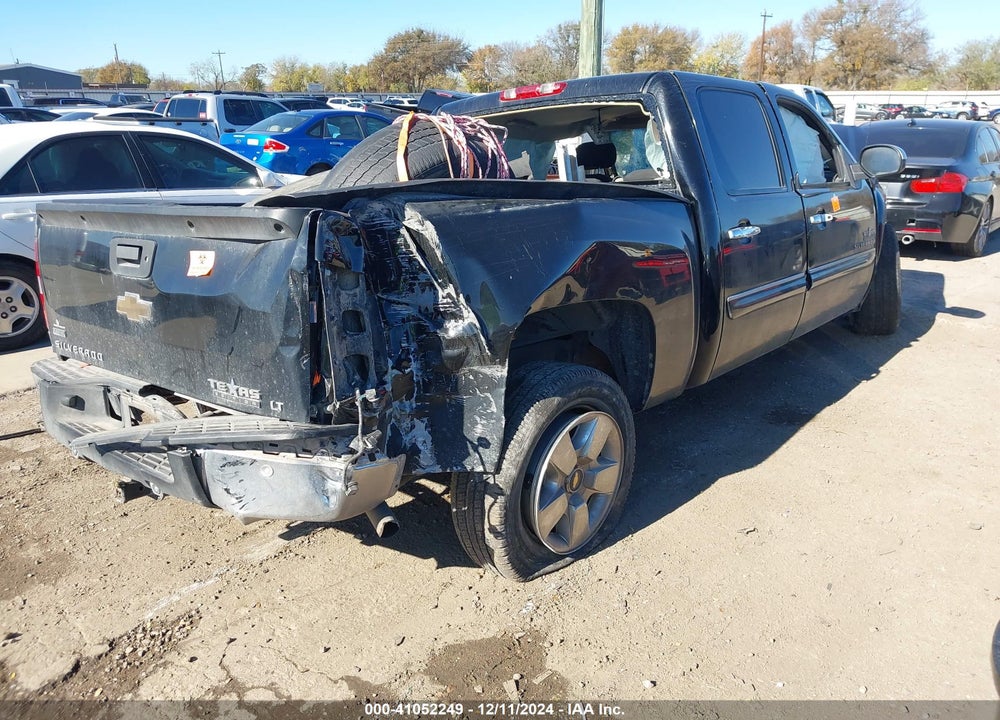 2011 CHEVROLET SILVERADO 1500 LT VIN: 3GCPCSE08BG392217