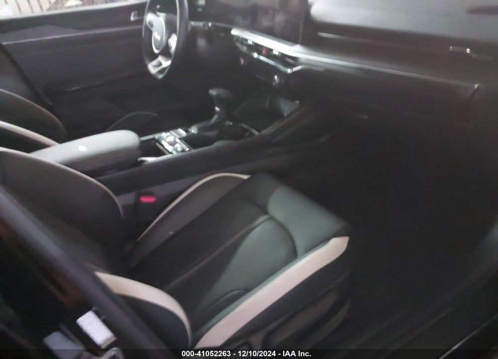 2025 KIA K5 VIN: KNAG64J70S5277007