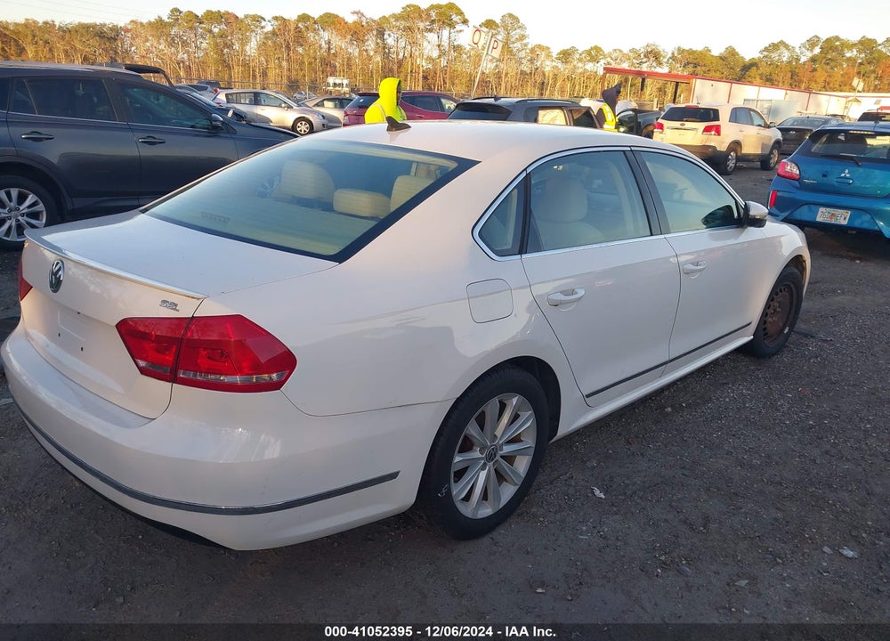 2012 VOLKSWAGEN PASSAT 2.5L SEL VIN: 1VWCH7A38CC069767