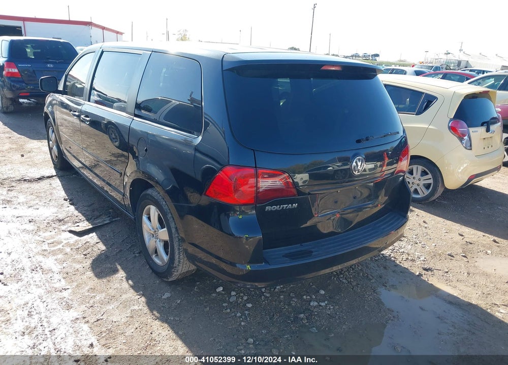 2010 VOLKSWAGEN ROUTAN SE VIN: 2V4RW3D19AR407841