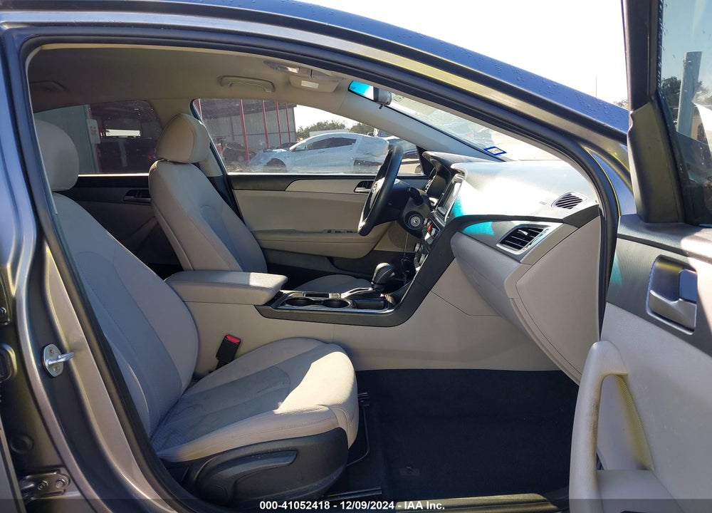 2018 HYUNDAI SONATA ECO VIN: 5NPE24AA1JH724167