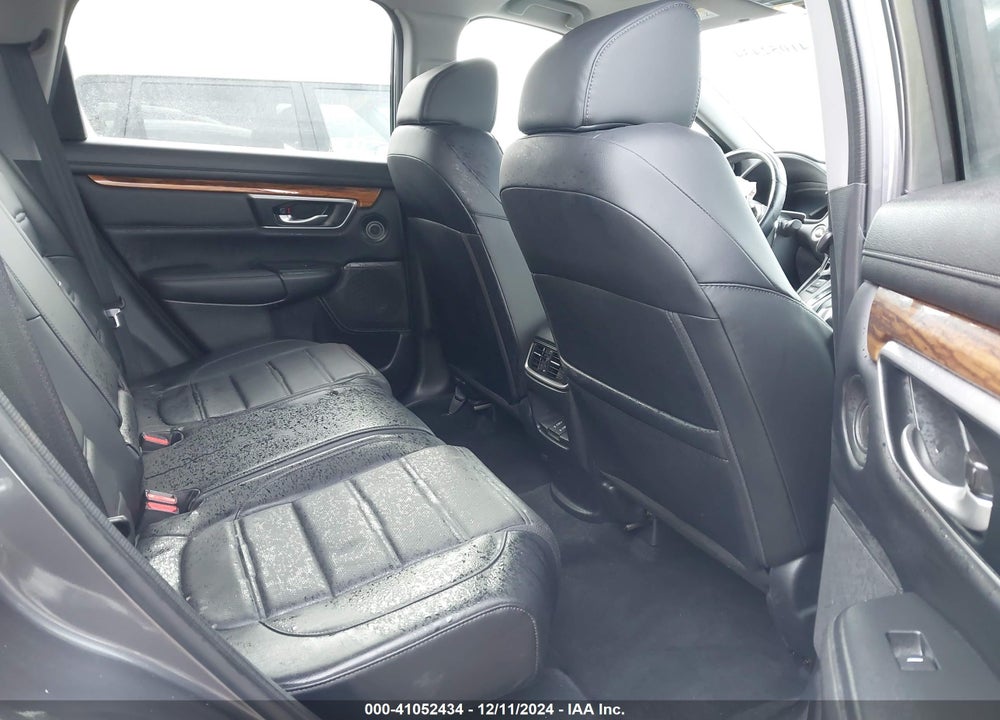 2018 HONDA CR-V TOURING VIN: 7FARW2H96JE032124