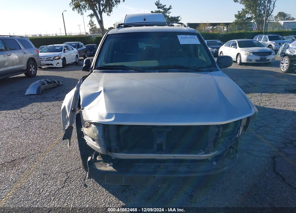 2004 CHEVROLET TRAILBLAZER LT VIN: 1GNDS13S242190660