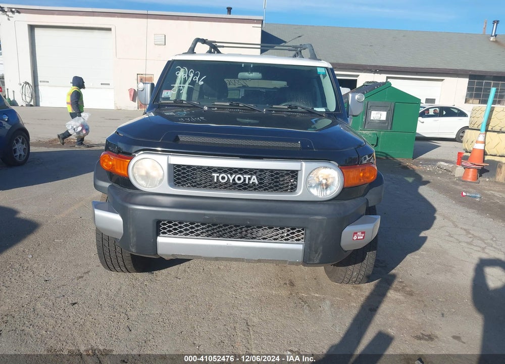 2007 TOYOTA FJ CRUISER VIN: JTEBU11FX70014273