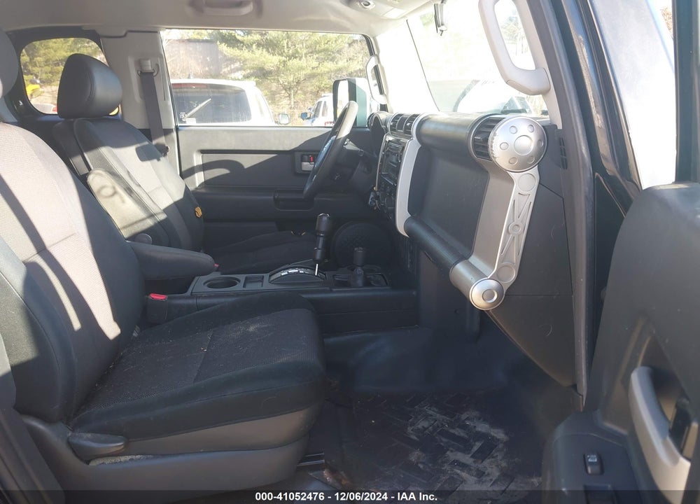 2007 TOYOTA FJ CRUISER VIN: JTEBU11FX70014273