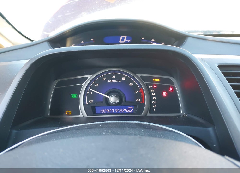 2011 HONDA CIVIC LX VIN: 2HGFA1F50BH526855