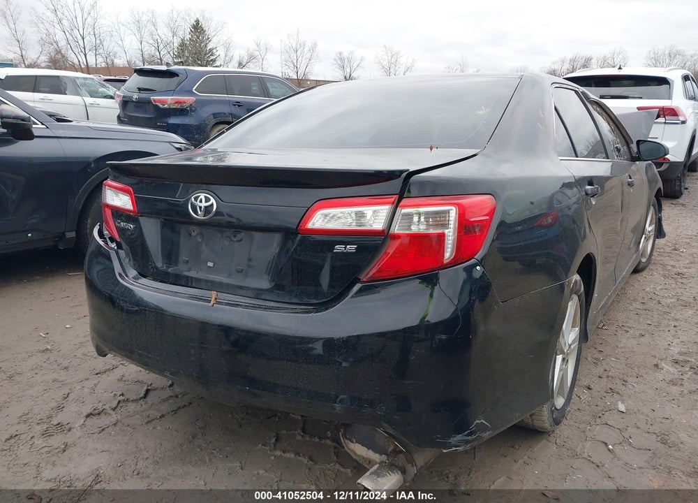 2014 TOYOTA CAMRY SE VIN: 4T1BF1FK2EU780696