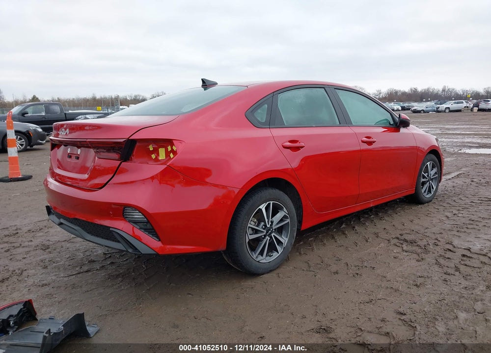 2023 KIA FORTE LXS VIN: 3KPF24AD2PE549570