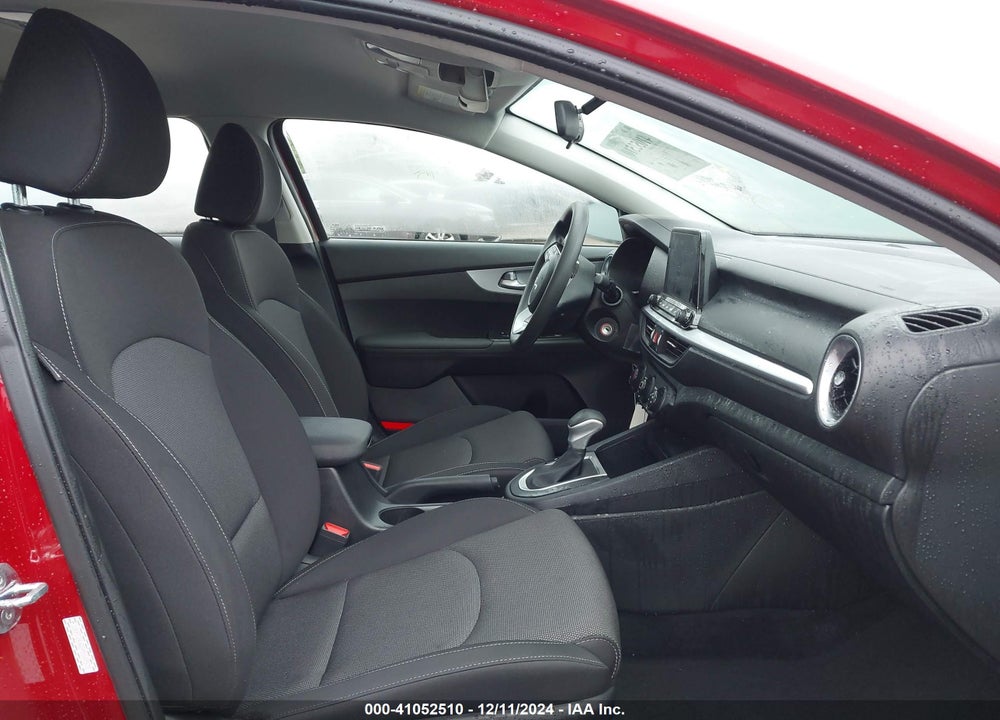 2023 KIA FORTE LXS VIN: 3KPF24AD2PE549570