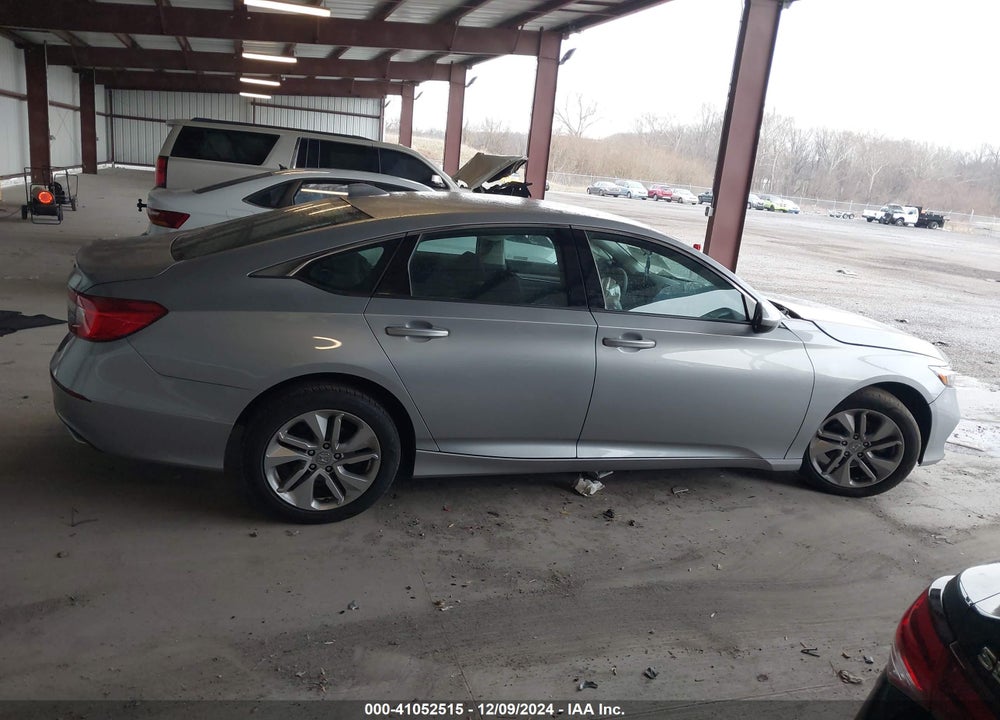 2019 HONDA ACCORD VIN: 1HGCV1F13KA136416
