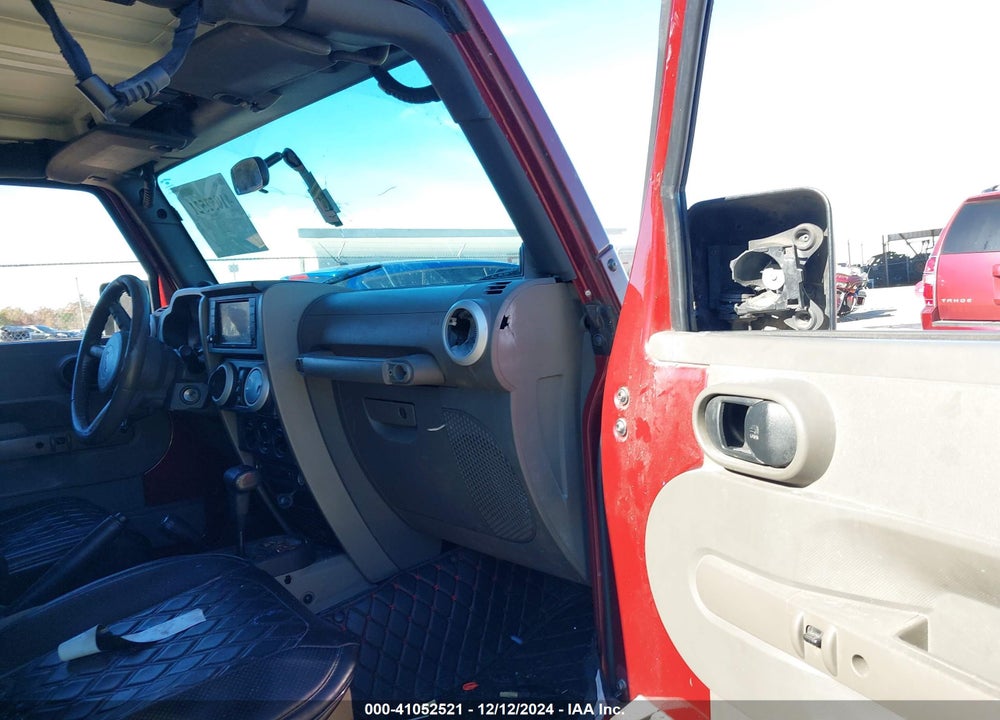 2010 JEEP WRANGLER UNLIMITED SAHARA VIN: 1J4HA5H18AL198993