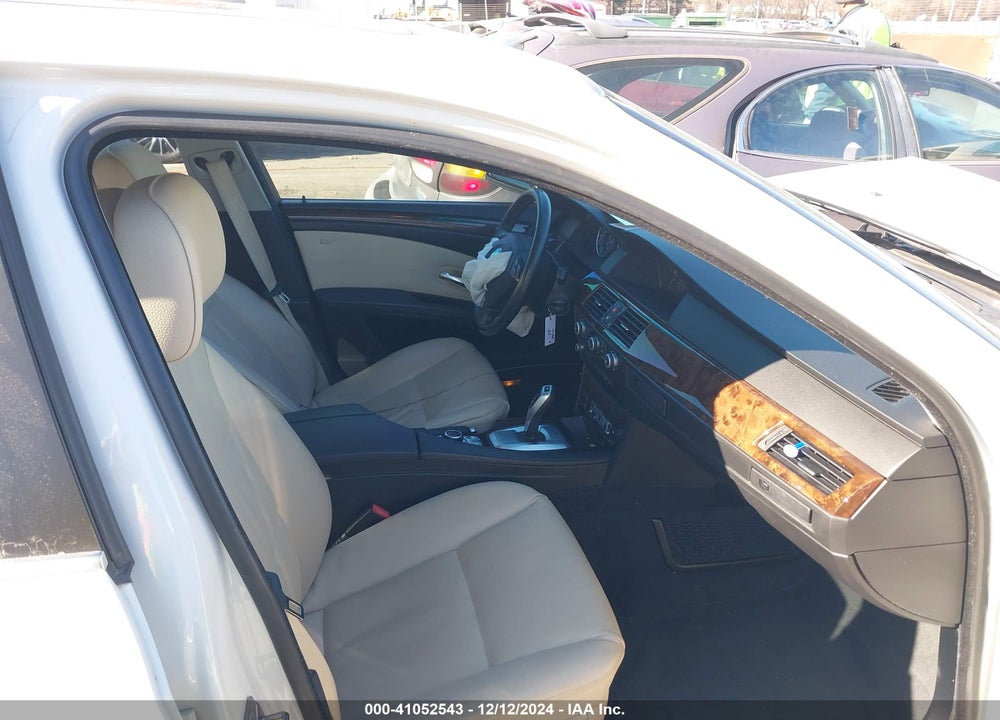 2010 BMW 528I VIN: WBANU5C58AC366106