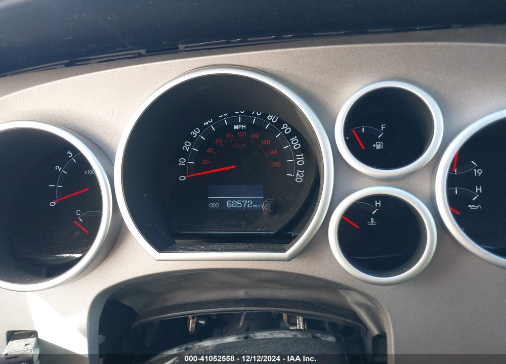 2011 TOYOTA TUNDRA CREWMAX LIMITED VIN: 5TFFY5F1XBX110337
