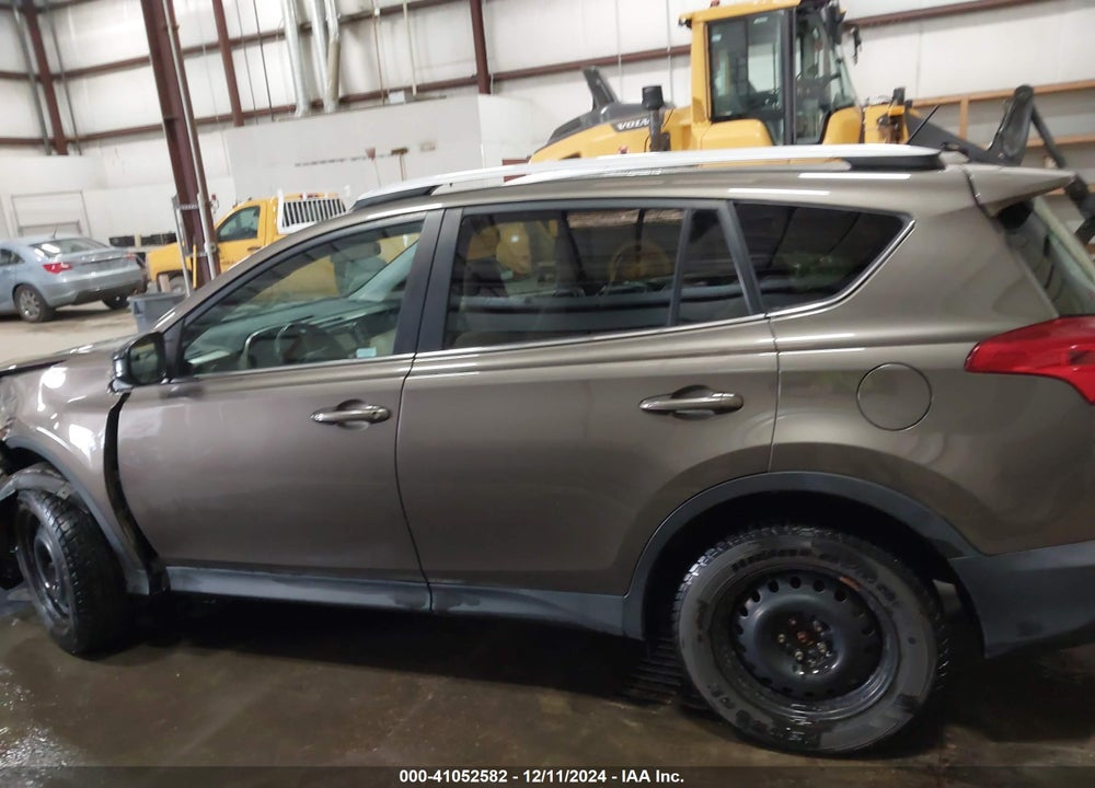 2013 TOYOTA RAV4 LE VIN: 2T3BFREV6DW047230