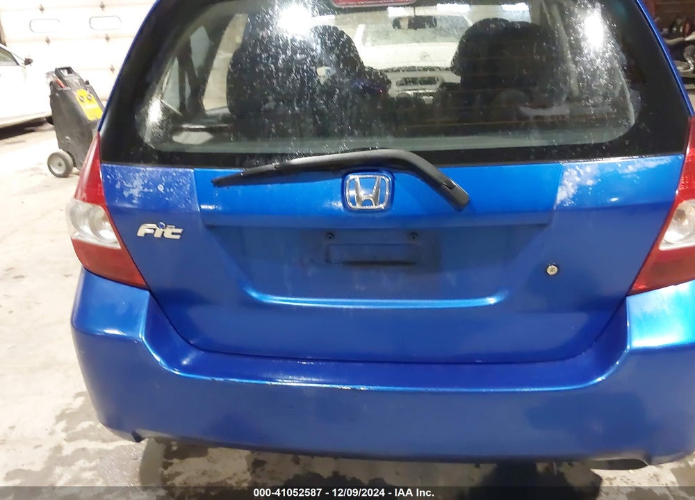 2008 HONDA FIT VIN: JHMGD38408S054134