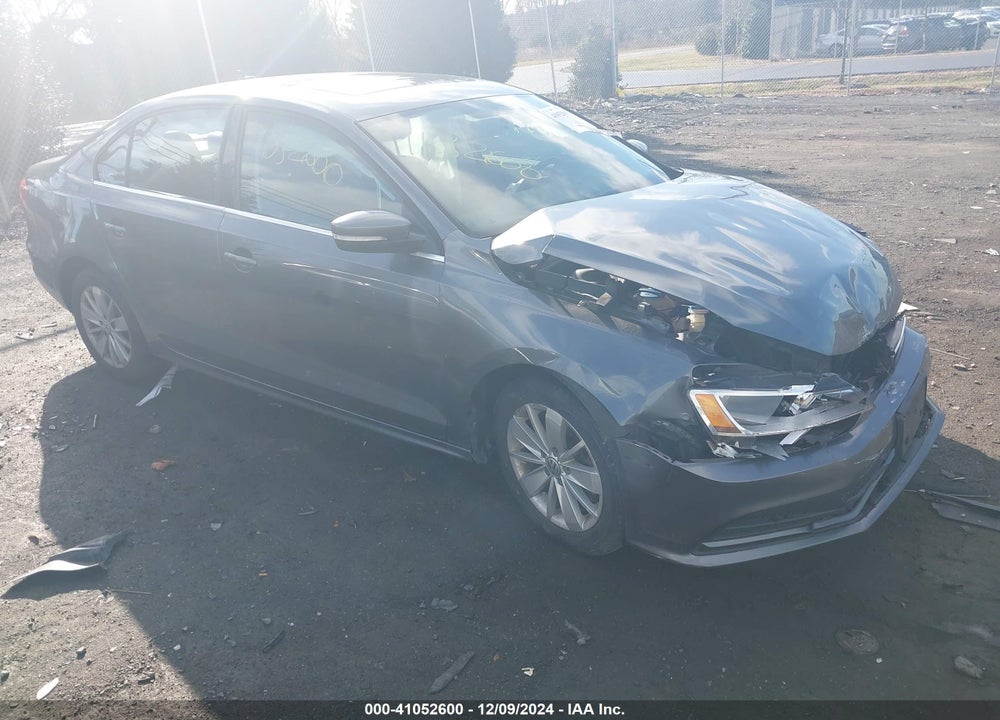 2015 VOLKSWAGEN JETTA 1.8T SE VIN: 3VWD07AJ9FM284040