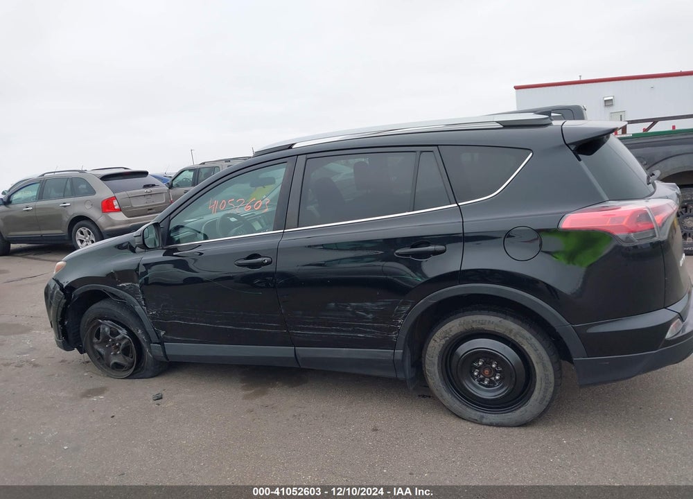2017 TOYOTA RAV4 LE VIN: 2T3BFREV7HW616821