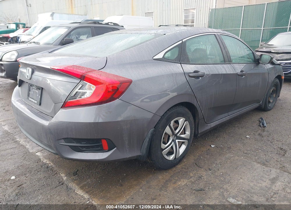 2017 HONDA CIVIC VIN: 19XFC2F59HE081681