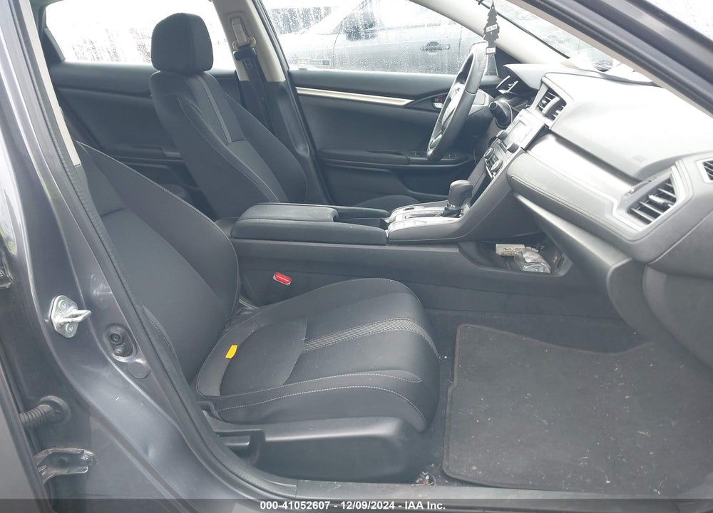 2017 HONDA CIVIC VIN: 19XFC2F59HE081681