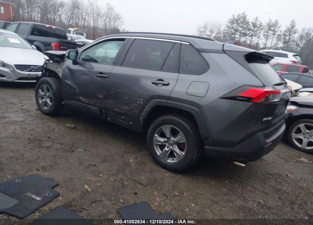 2022 TOYOTA RAV4 XLE VIN: 2T3P1RFV3NC258567