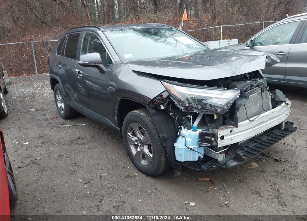 2022 TOYOTA RAV4 XLE VIN: 2T3P1RFV3NC258567