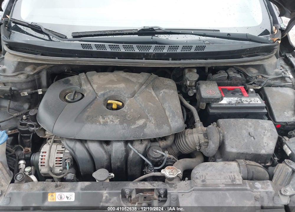 2016 HYUNDAI ELANTRA VIN: 5NPDH4AE9GH669053