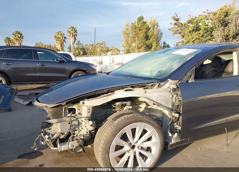 2022 TESLA MODEL 3 REAR-WHEEL DRIVE VIN: 5YJ3E1EA5NF253376