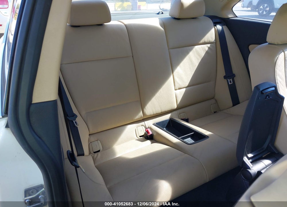 2009 BMW 128I VIN: WBAUP73589VK76551