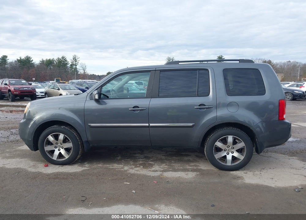 2013 HONDA PILOT VIN: 5FNYF4H93DB008032