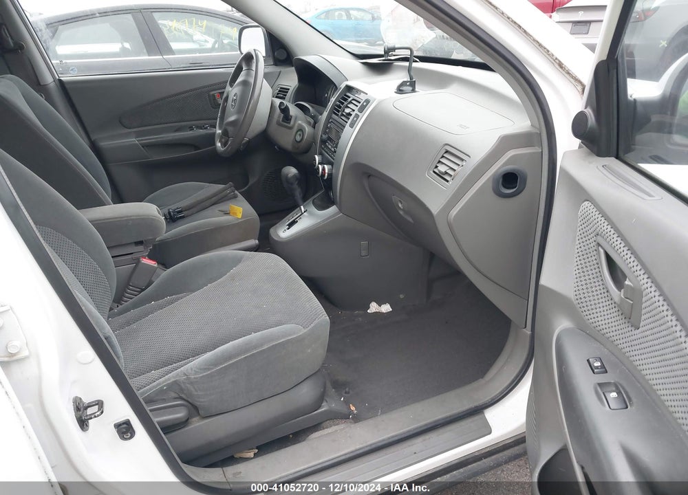 2006 HYUNDAI TUCSON GLS/LIMITED VIN: KM8JN72D06U261253