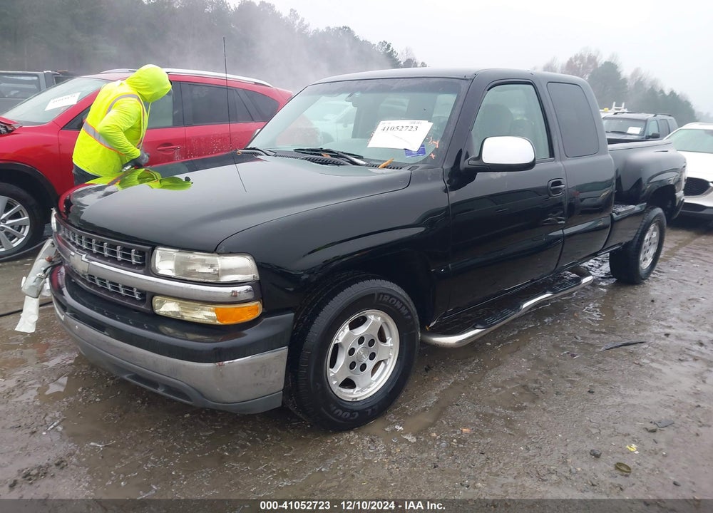 2000 CHEVROLET SILVERADO 1500 LS VIN: 2GCEC19T6Y1147164