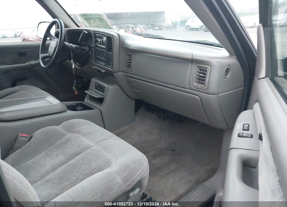 2000 CHEVROLET SILVERADO 1500 LS VIN: 2GCEC19T6Y1147164