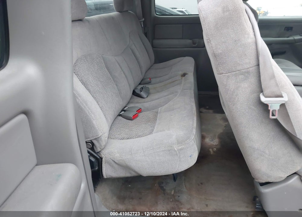 2000 CHEVROLET SILVERADO 1500 LS VIN: 2GCEC19T6Y1147164