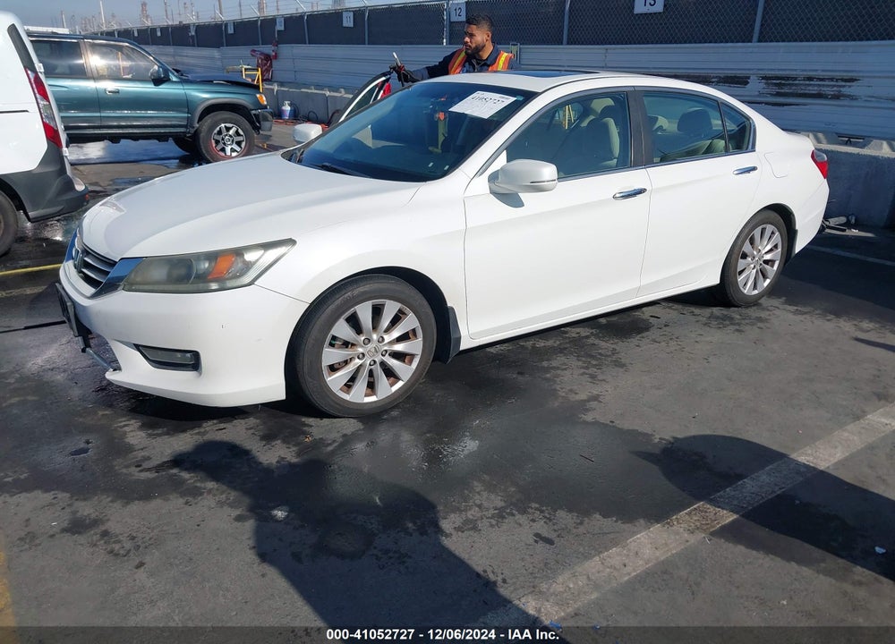 2014 HONDA ACCORD EX VIN: 1HGCR2F72EA083694