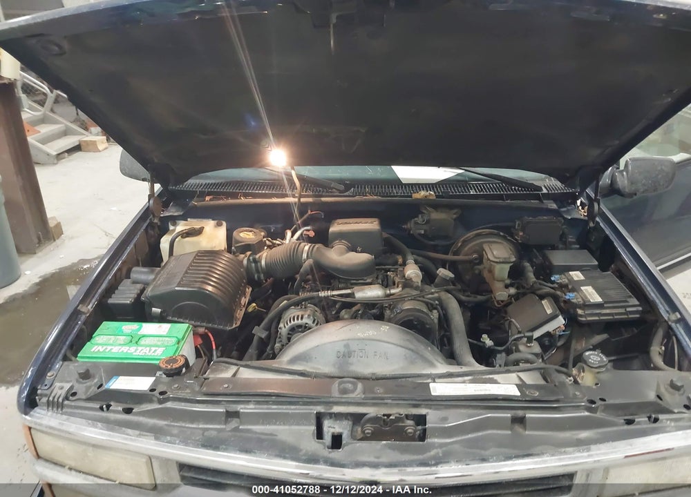 1999 CHEVROLET SUBURBAN 1500 LT VIN: 1GNFK16R3XJ439317