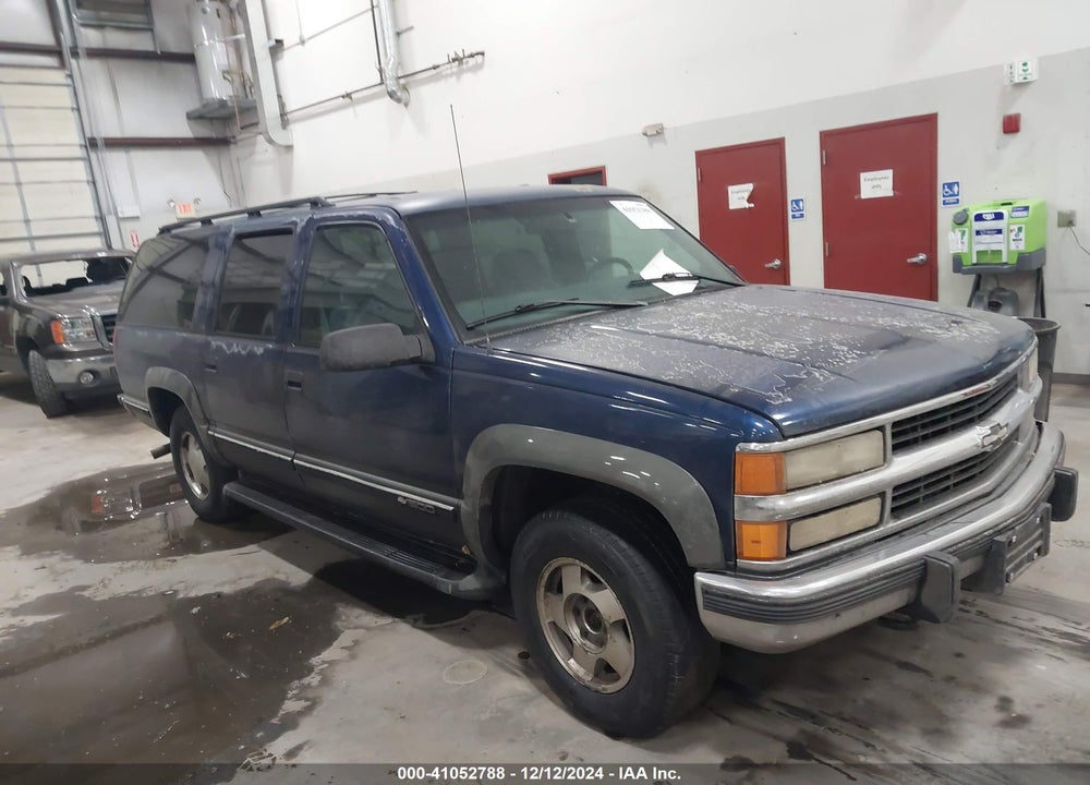 1999 CHEVROLET SUBURBAN 1500 LT VIN: 1GNFK16R3XJ439317