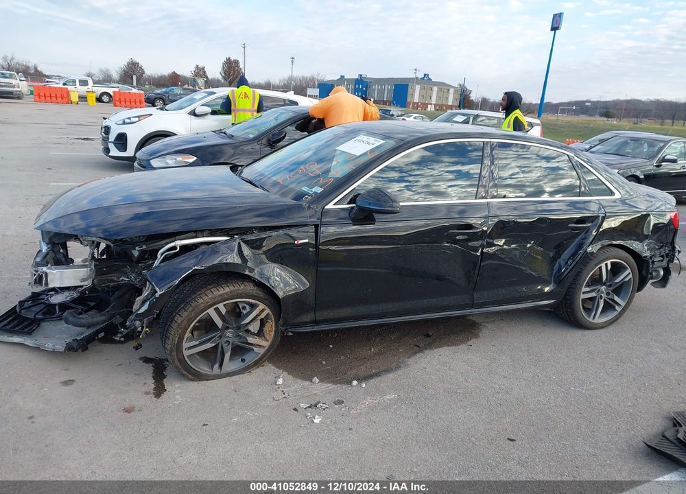 2017 AUDI A4 2.0T PREMIUM VIN: WAUENAF47HN004775