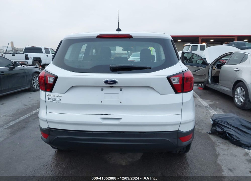 2019 FORD ESCAPE S VIN: 1FMCU0F74KUA59047