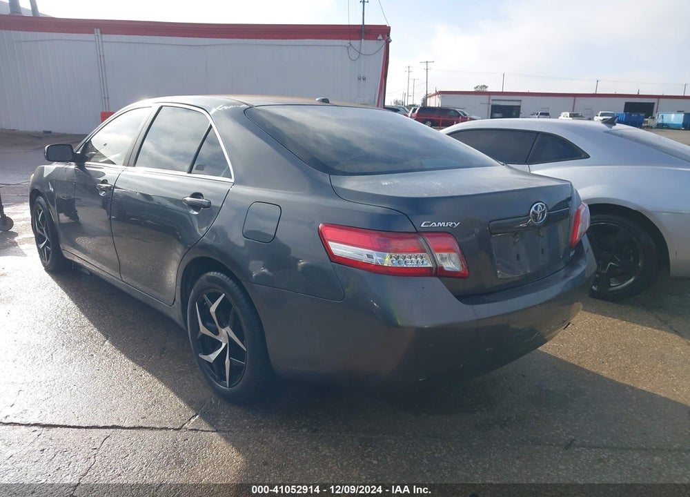 2011 TOYOTA CAMRY LE VIN: 4T1BF3EK1BU158230