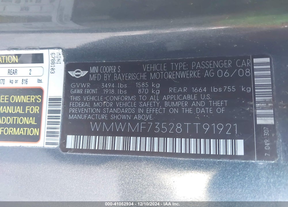 2008 MINI COOPER S VIN: WMWMF73528TT91921