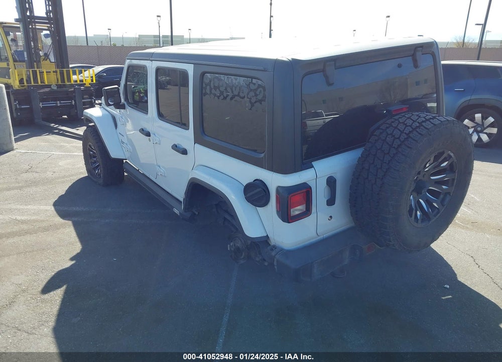 2020 JEEP WRANGLER UNLIMITED SAHARA 4X4 VIN: 1C4HJXEN2LW213000