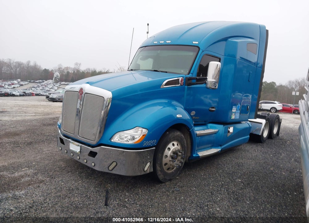 2015 KENWORTH T680 T680 VIN: 1XKYA48X8FJ420380