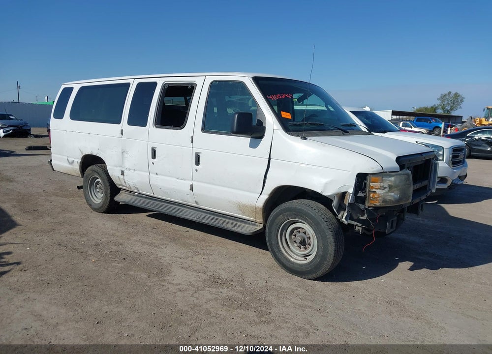 2011 FORD E-350 SUPER DUTY XLT VIN: 1FBSS3BL4BDB08696